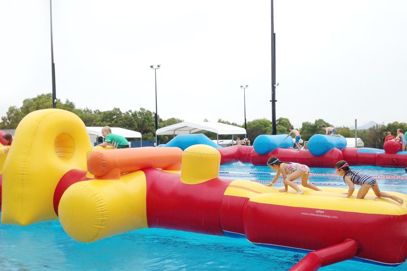 Inflateable-Pool-Course